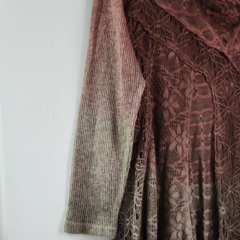 Elegant Women's Lace Blouse in Pink and Brown - Picture 4 of 8